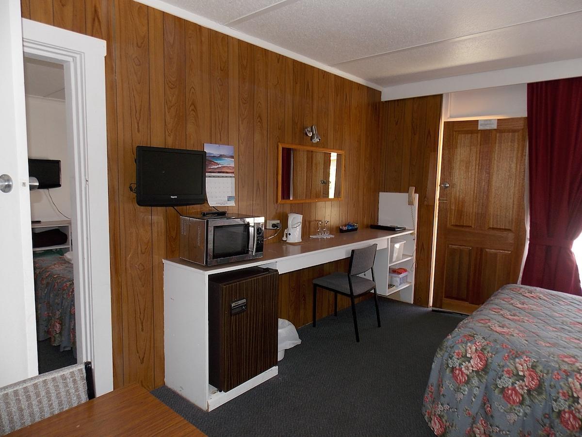 Heywood Motor Inn Екстериор снимка