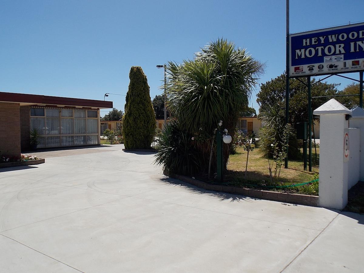 Heywood Motor Inn Екстериор снимка