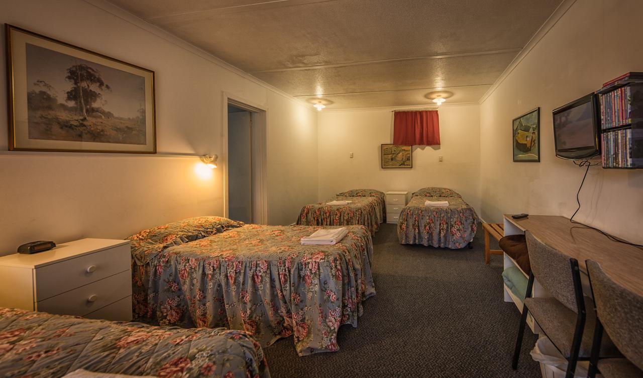 Heywood Motor Inn Екстериор снимка